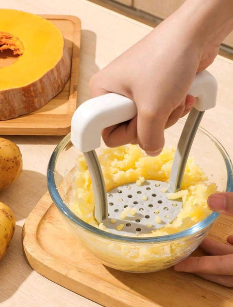 Potato Masher, Manual Potato Squeezer with Wavy Pattern, Kitchen Gadget for Mashing Potatoes