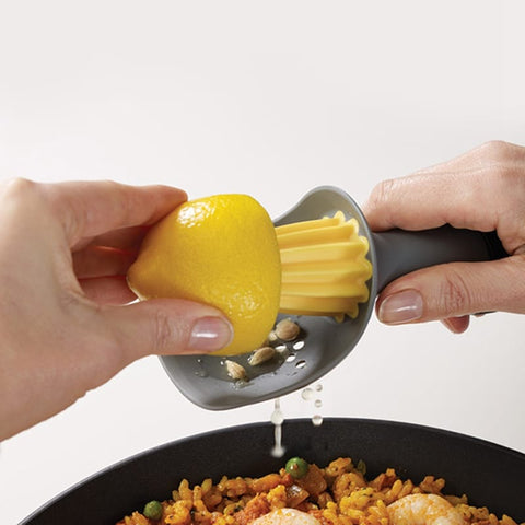 Handmade Lemon Juicer Plastic Citrus Reamer Portable Squeezer