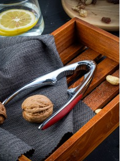 Betty Crocker Stainless Steel Walnut Cracker - Durable Kitchen Tool