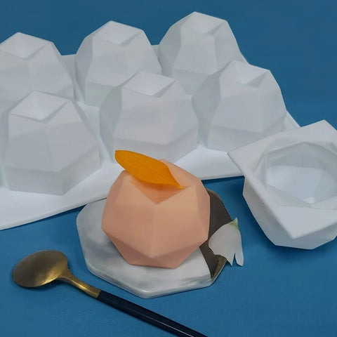 8 Cavity Diamond Polygonal Silicone Cake Mold - Multipurpose Baking Tool