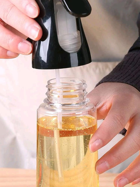 Oil Dispenser, Modern Clear Oil Spray Bottle for Kitchen, 1pc
