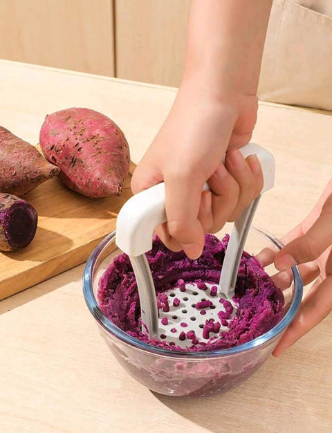 Potato Masher, Manual Potato Squeezer with Wavy Pattern, Kitchen Gadget for Mashing Potatoes