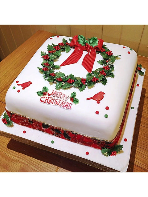 Christmas cake with fondant wreath