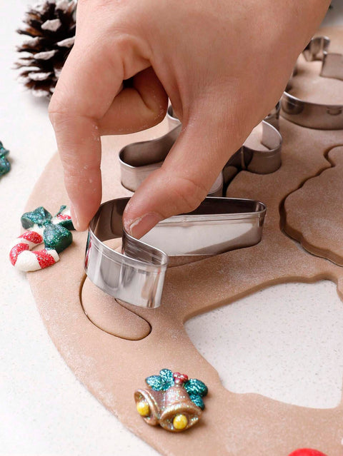 Christmas cookies cut with the set