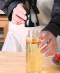 Refilling the oil sprayer