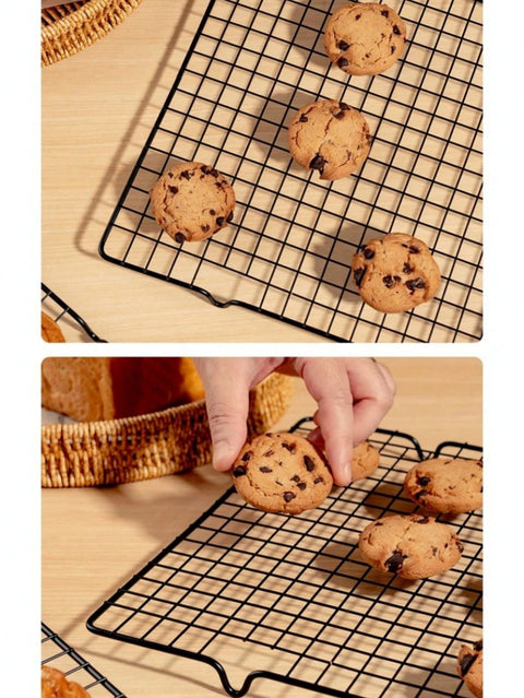 Cooling rack with cookies