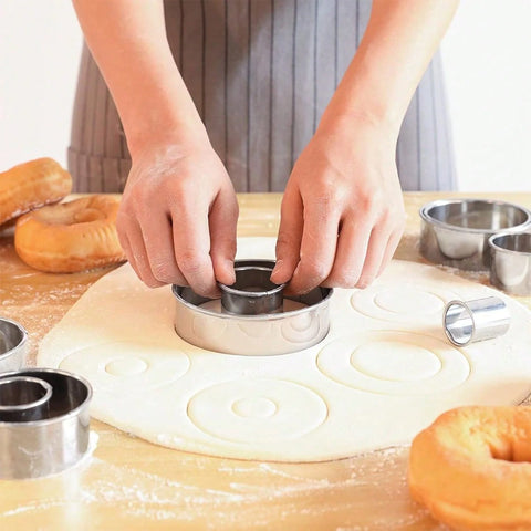 Cutting doughnuts with round cutters