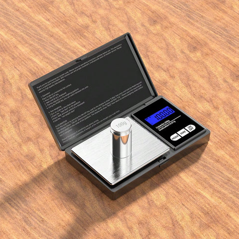 Pocket scale with weight