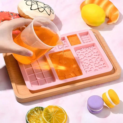 Filling chocolate bar mold