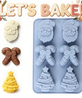 Christmas mold with finished treats
