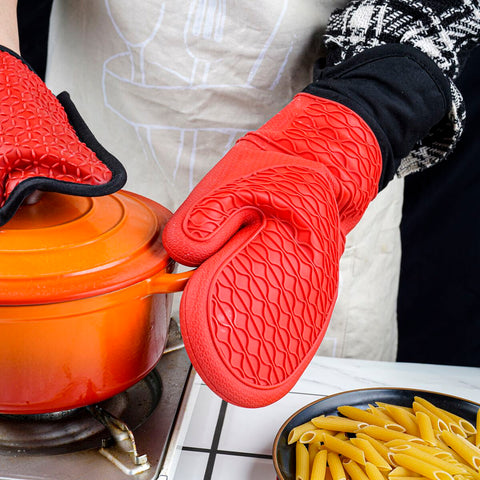 Betty Crocker Silicone Glove - 34 x 18.5cm, Heat Resistant
